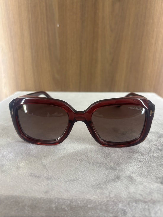 Tom Ford Natalia-02 TF1283 69T Burgundy Sunglasses 52-20-140 New main image 4